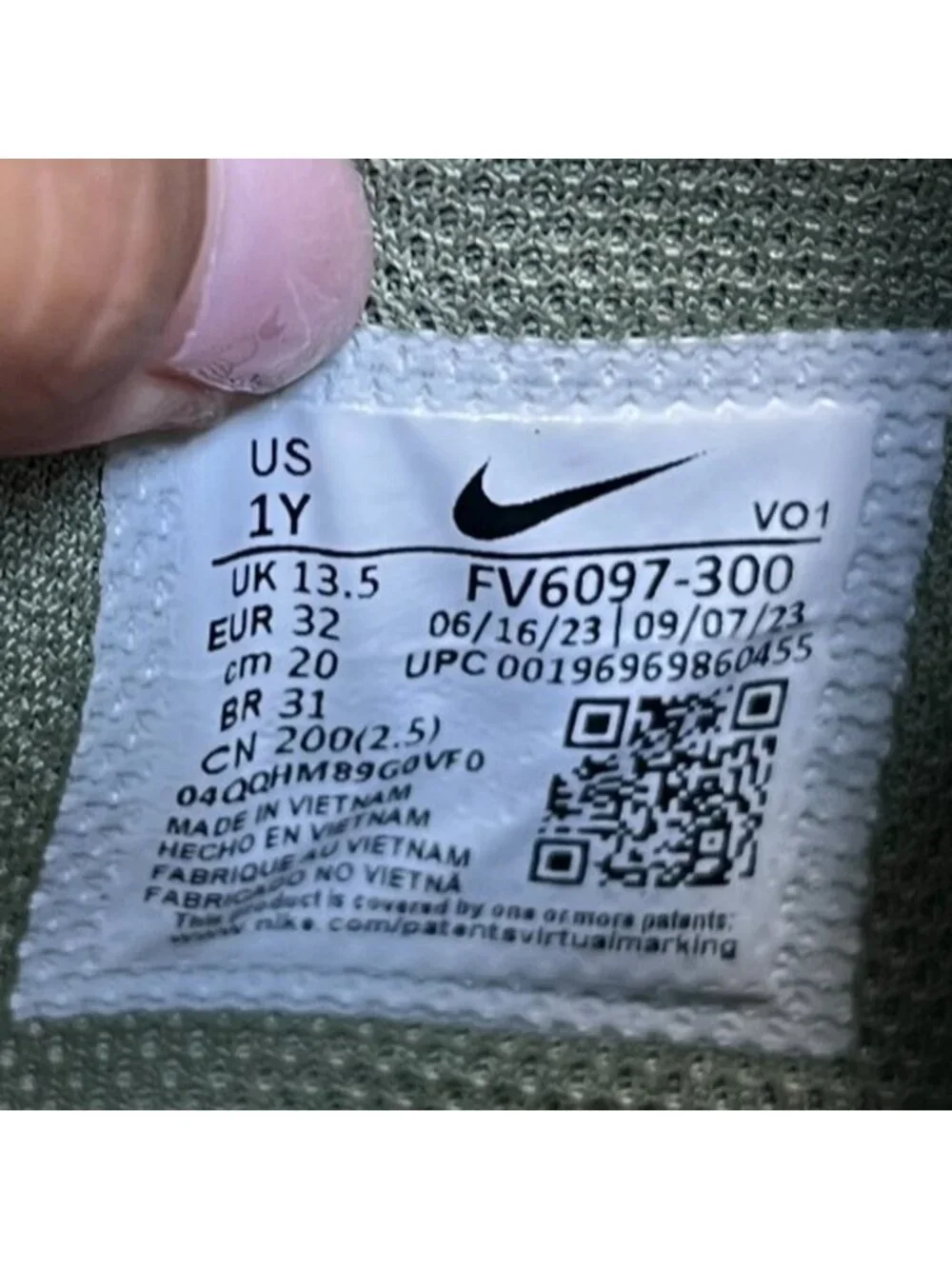 Nike please review